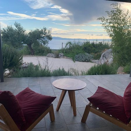 Zen Rocks Resort Kalianeika 外观 照片