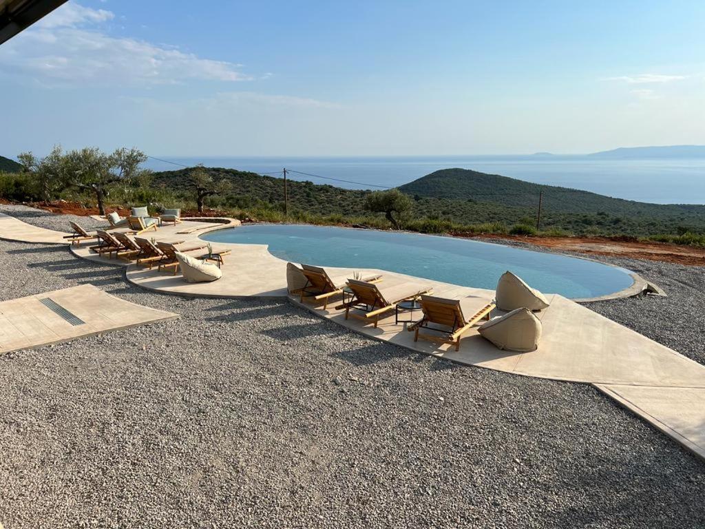 Zen Rocks Resort Kalianeika 外观 照片