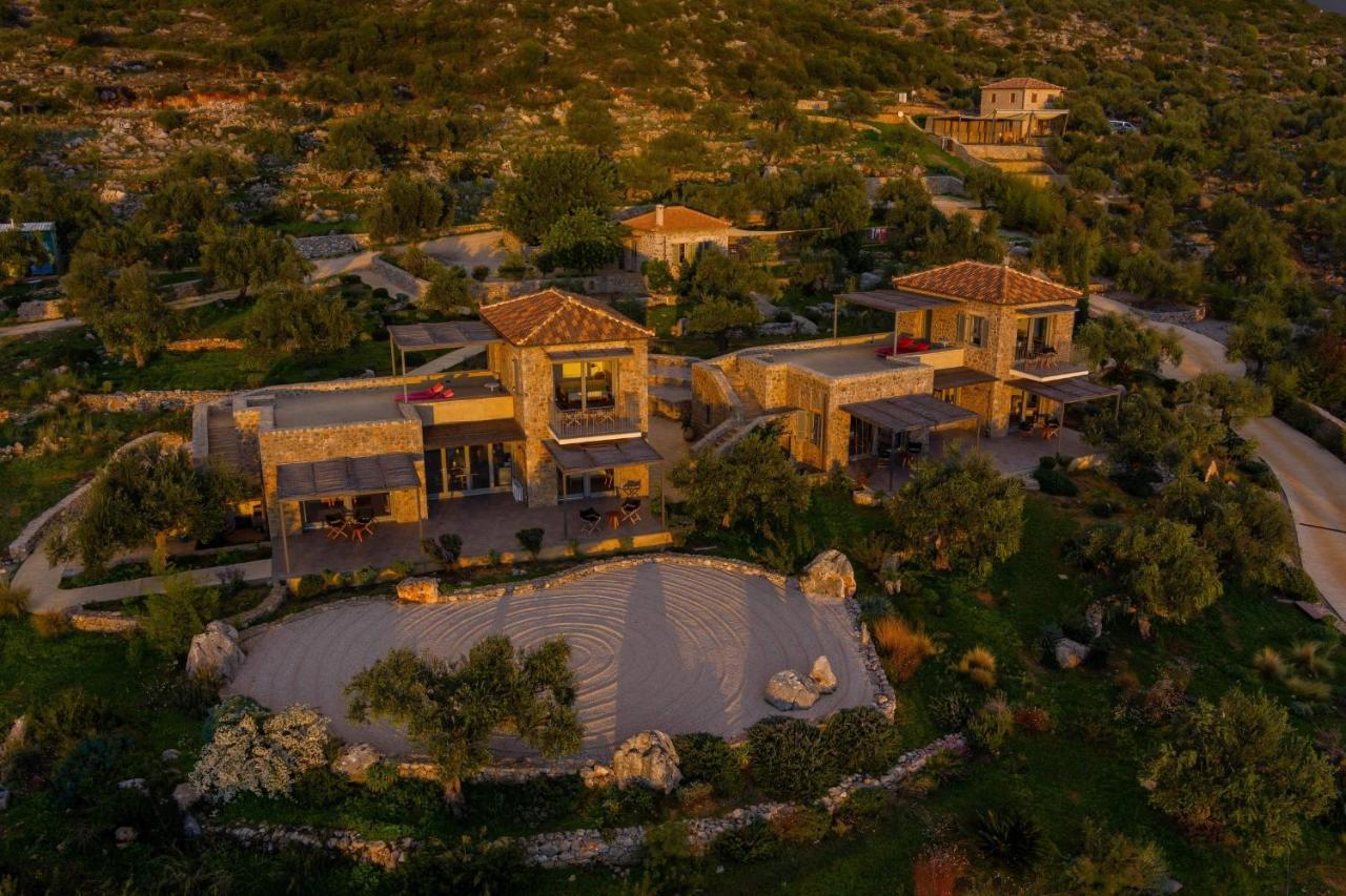 Zen Rocks Resort Kalianeika 外观 照片