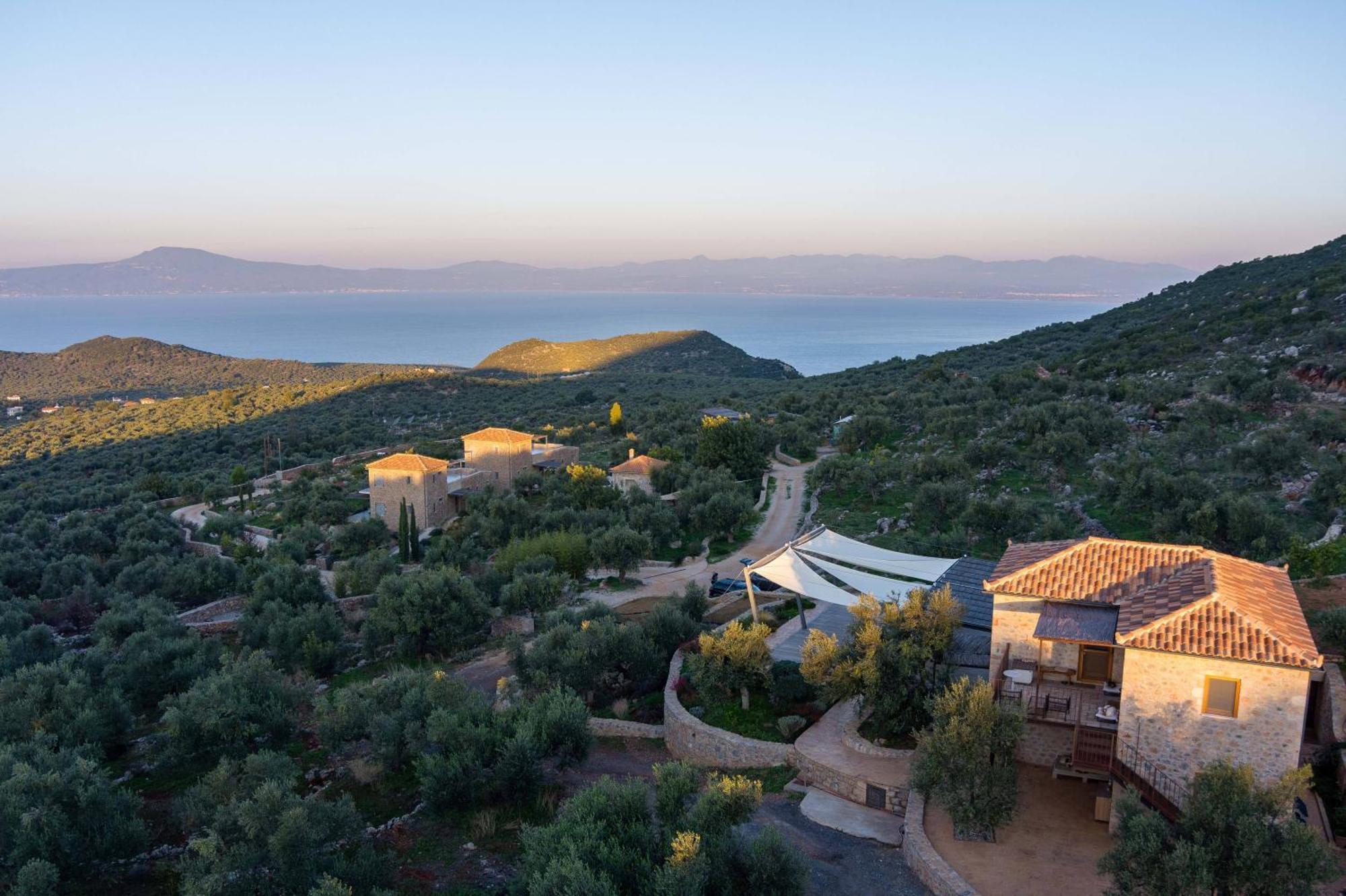 Zen Rocks Resort Kalianeika 外观 照片
